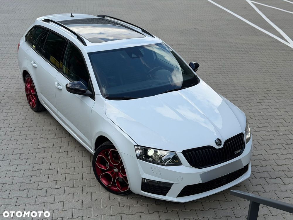 Skoda Octavia 2.0 TDI DSG RS - 3