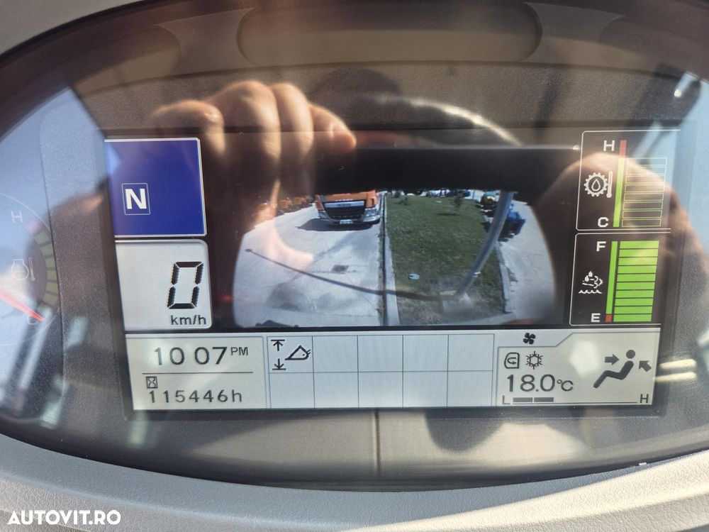Hitachi ZW250-6, 2018, cupa 4mc, produsa in JAPONIA, masa operationala 22,7tone, anv 23,5R25 80% ok, Consum mediu 10l/ora, camera mers masalier, STARE FOARTE BUJNA-posibilitate leasing 2 ani-PROMOTIE 66.900 EUR+Tva - 23