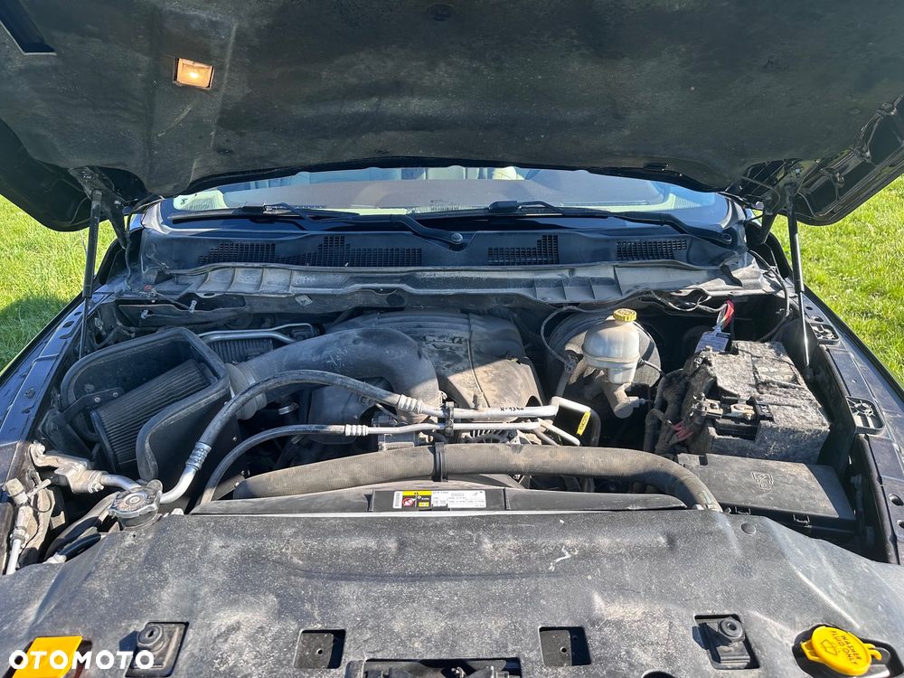 RAM 1500 - 12