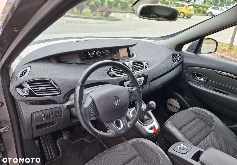 Renault Scenic - 21