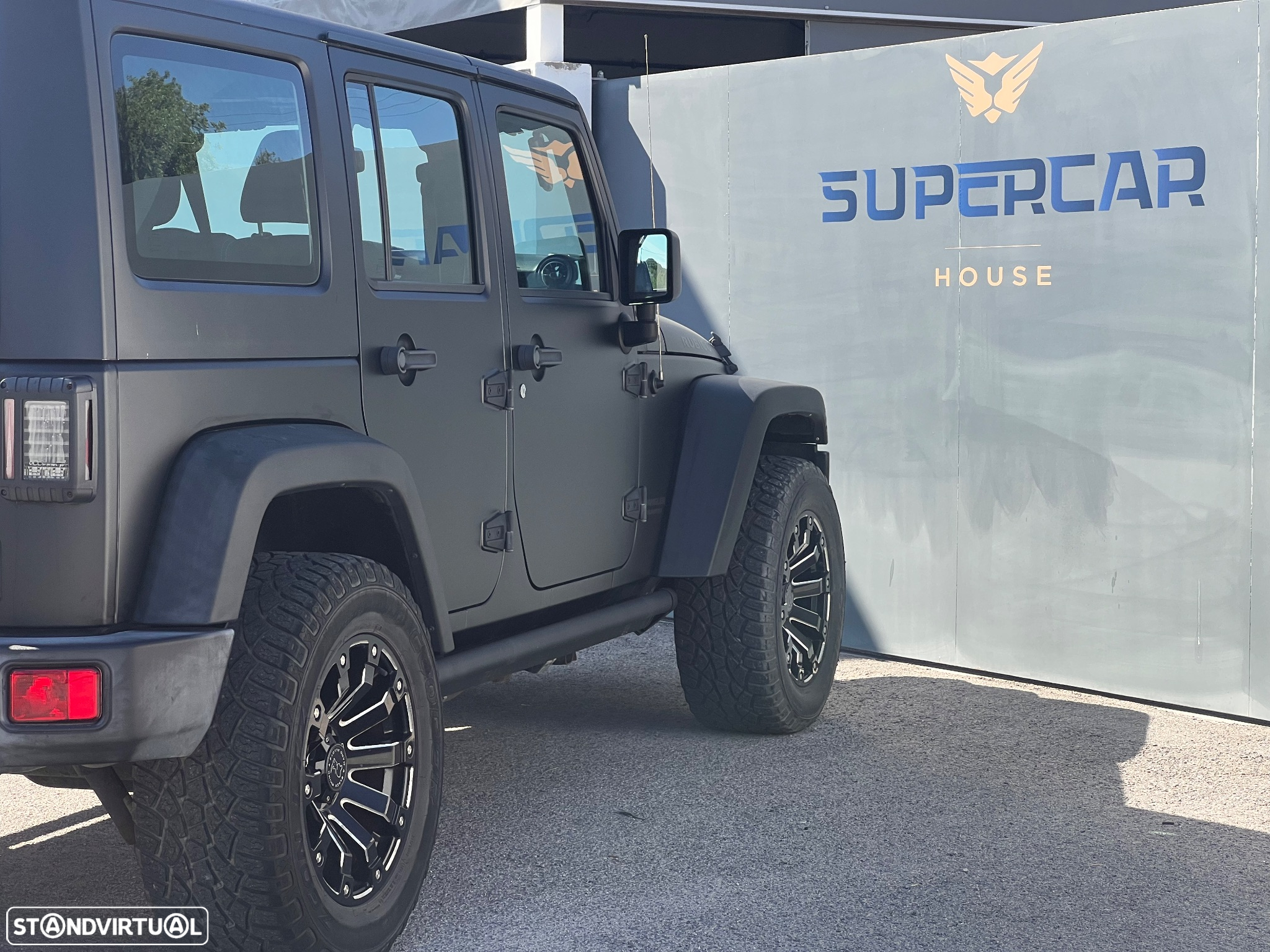 Jeep Wrangler Hard-Top 2.8 CRD Auto Rubicon - 35