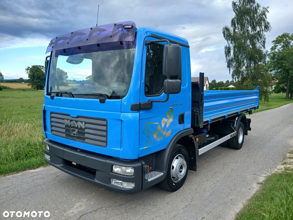 MAN TGL 12.240 - 2