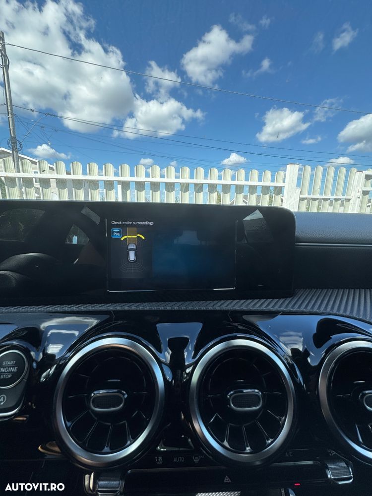 Mercedes-Benz CLA 180 d Shooting Brake - 22