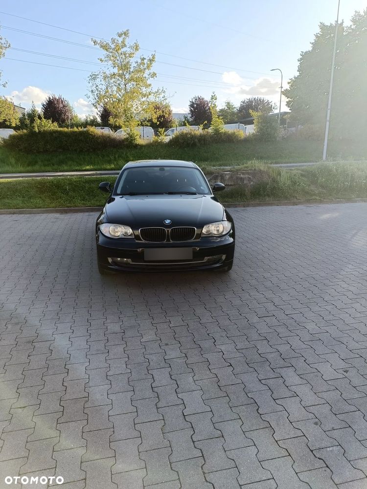 BMW Seria 1 116d DPF - 1