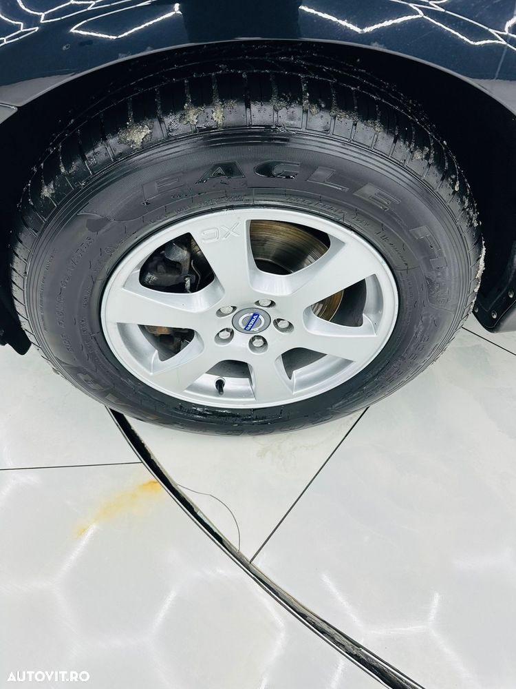 Volvo XC 60 D4 AWD Momentum - 9