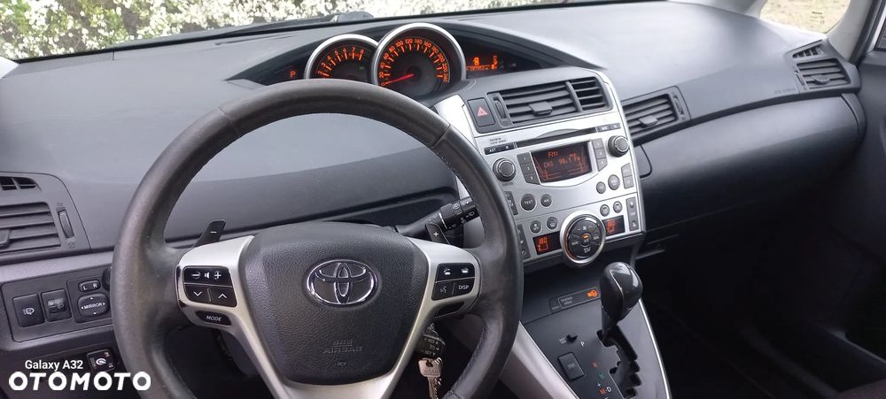 Toyota Verso 1.8 Sol 7os MS - 8