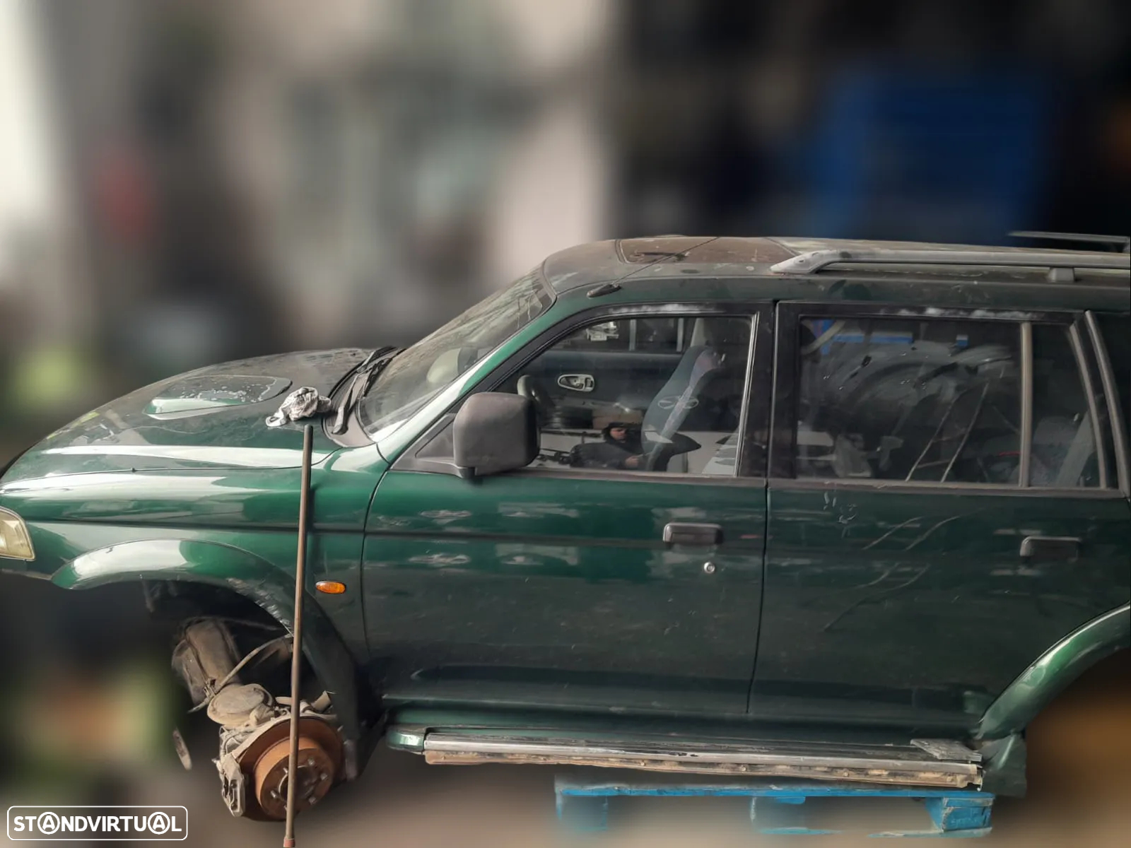 Mitsubishi Pajero Sportwagon 2 5 Td de 2001 para peças - 2