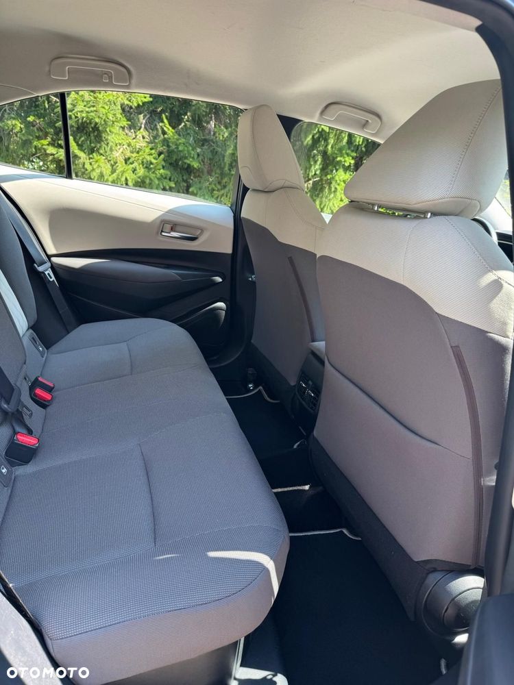 Toyota Corolla 1.8 Hybrid Comfort - 15