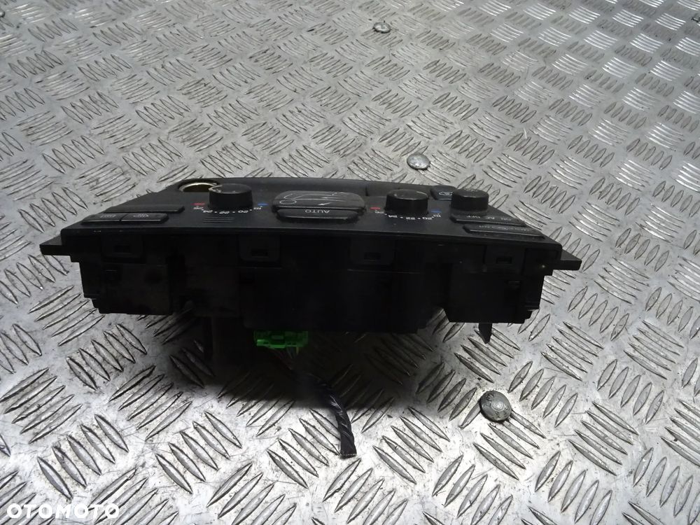 VOLVO XC70 01-07 2.5T 210KM PANEL NAWIEWU 30746022 - 3