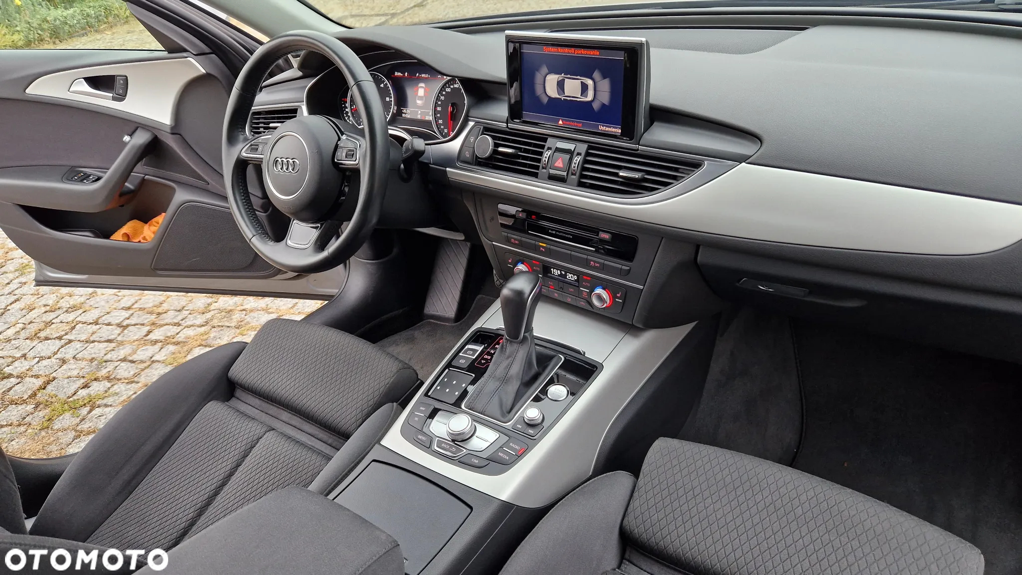 Audi A6 2.0 TDI ultra S tronic - 32