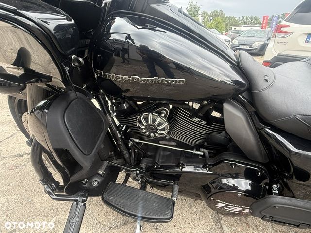 Harley-Davidson Touring Road Glide - 11