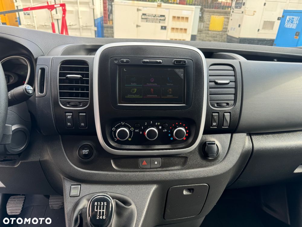Renault Trafic - 23