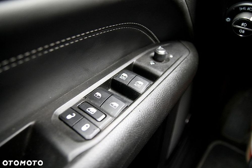 Jeep Compass - 25