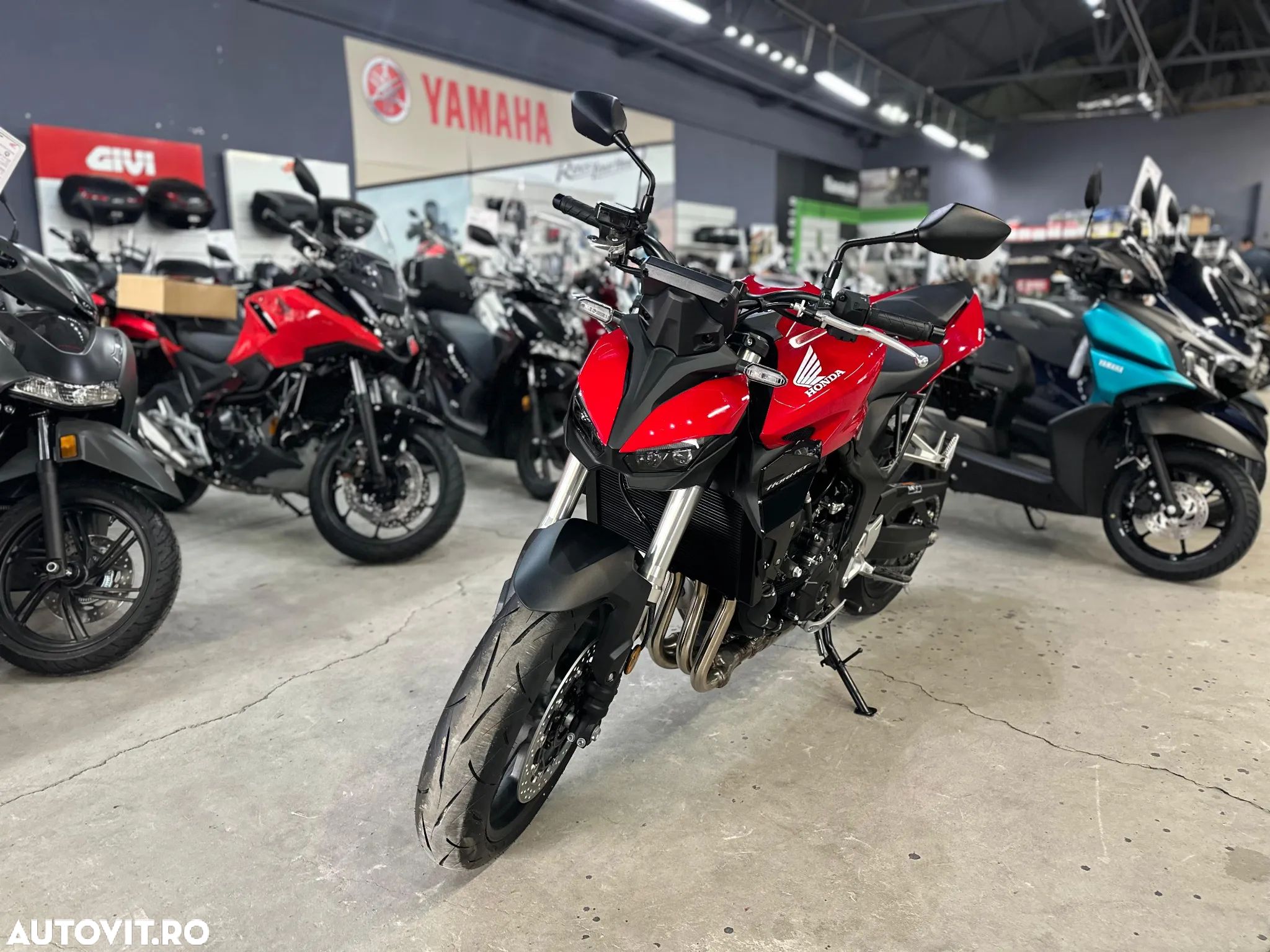 Honda CB 1000 Hornet - 1