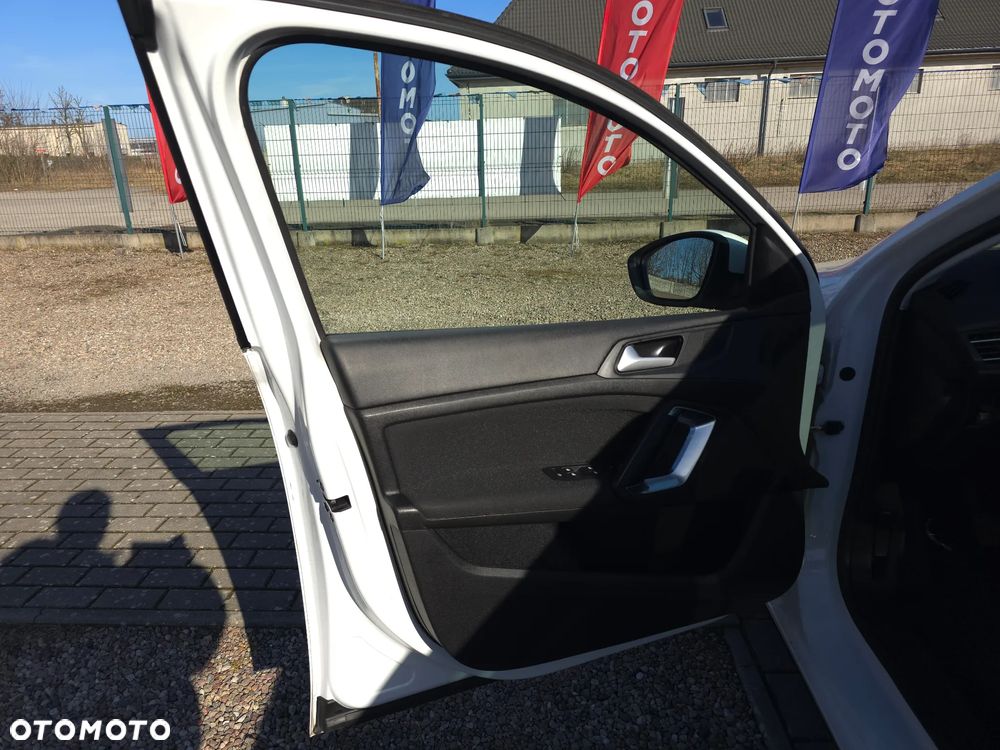 Peugeot 308 1.5 BlueHDi Business Line S&S - 17