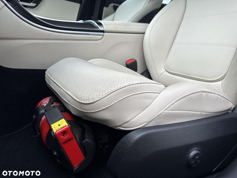 Mercedes-Benz Klasa C - 25