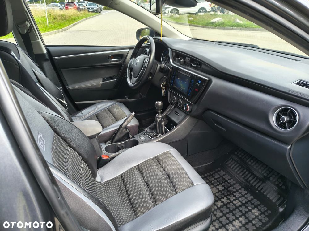 Toyota Corolla 1.6 Comfort - 13