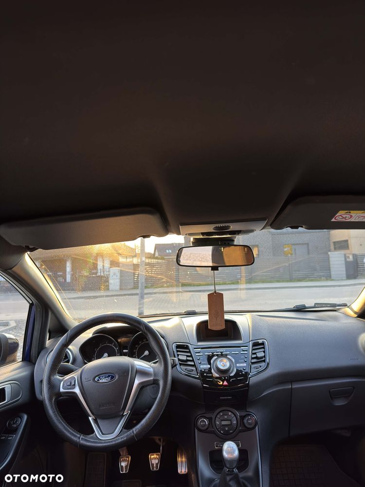 Ford Fiesta 1.0 EcoBoost ST-Line - 10