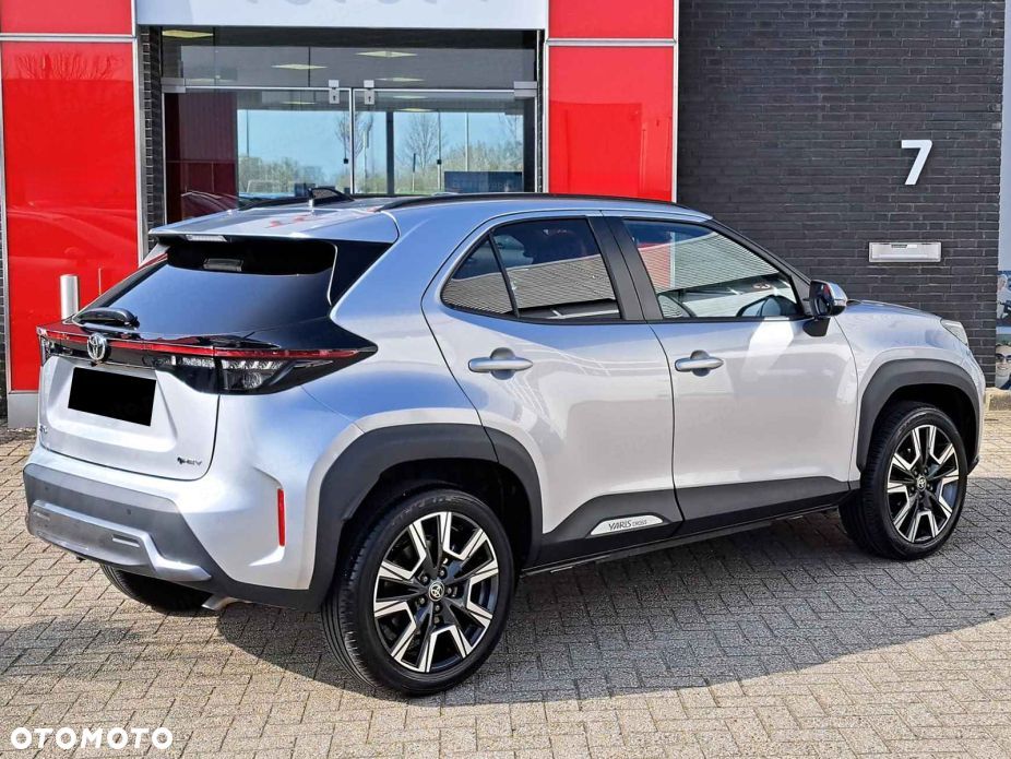 Toyota Yaris Cross Hybrid 1.5 Executive - 3