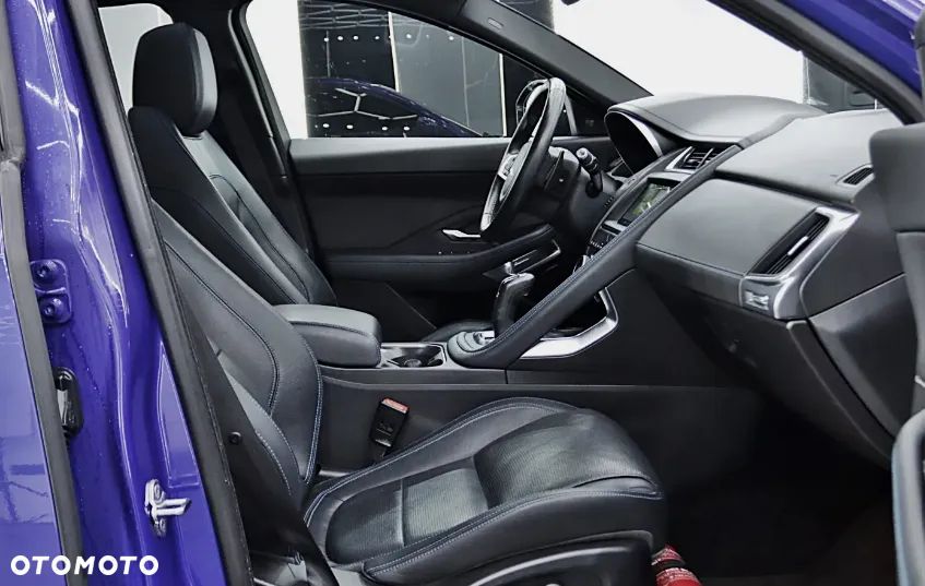 Jaguar E-Pace 2.0 i4P AWD R-Dynamic S - 14