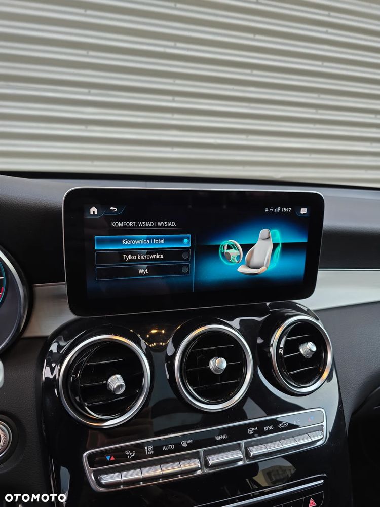 Mercedes-Benz GLC 220 d 4Matic 9G-TRONIC AMG Line - 30