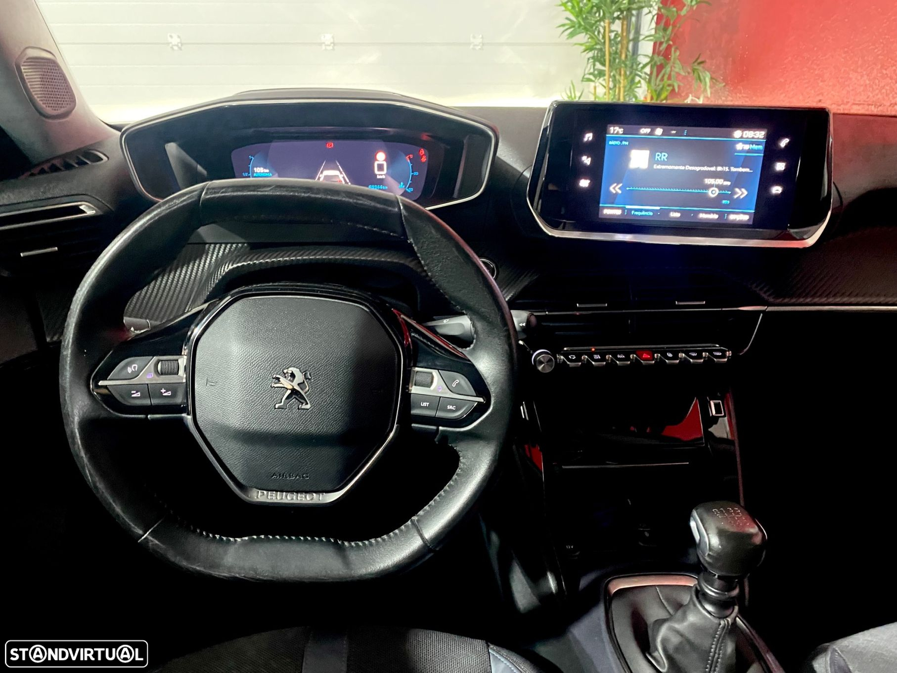 Peugeot 2008 1.2 PureTech Allure - 18