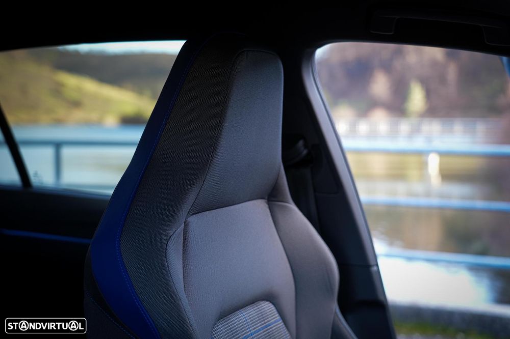 VW Golf 1.4 TSI GTE DSG - 27