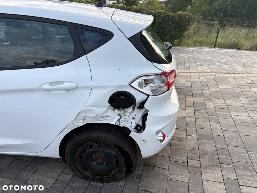 Ford Fiesta 1.1 Trend - 22