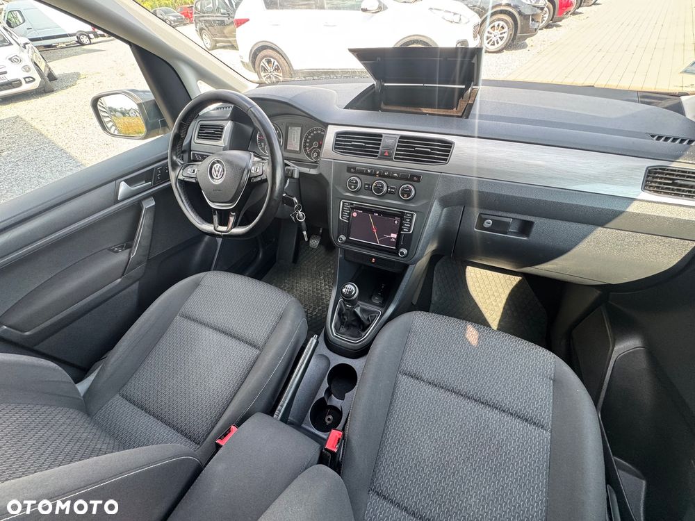 Volkswagen Caddy - 10