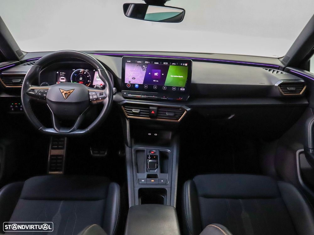 Cupra Leon 1.4 e-Hybrid MID DSG - 13