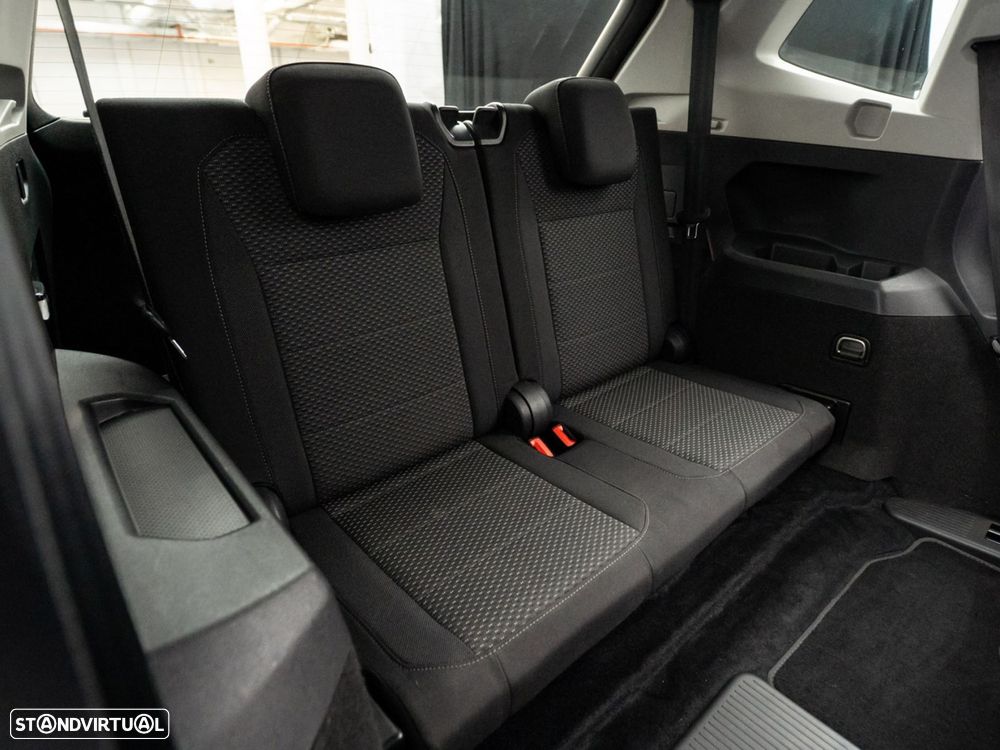VW Tiguan Allspace 2.0 TDI Confortline DSG - 37