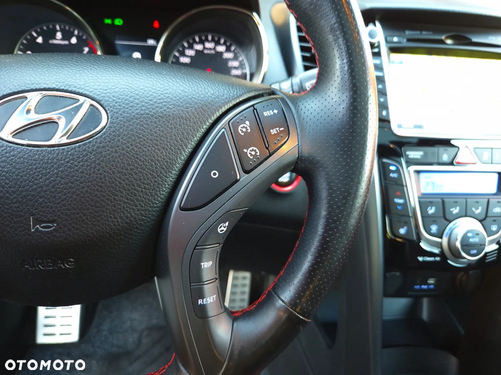 Hyundai i30 1.6 T GDI Turbo - 23