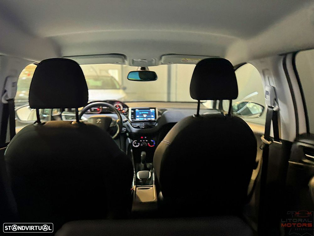 Peugeot 2008 1.2 PureTech Style - 10