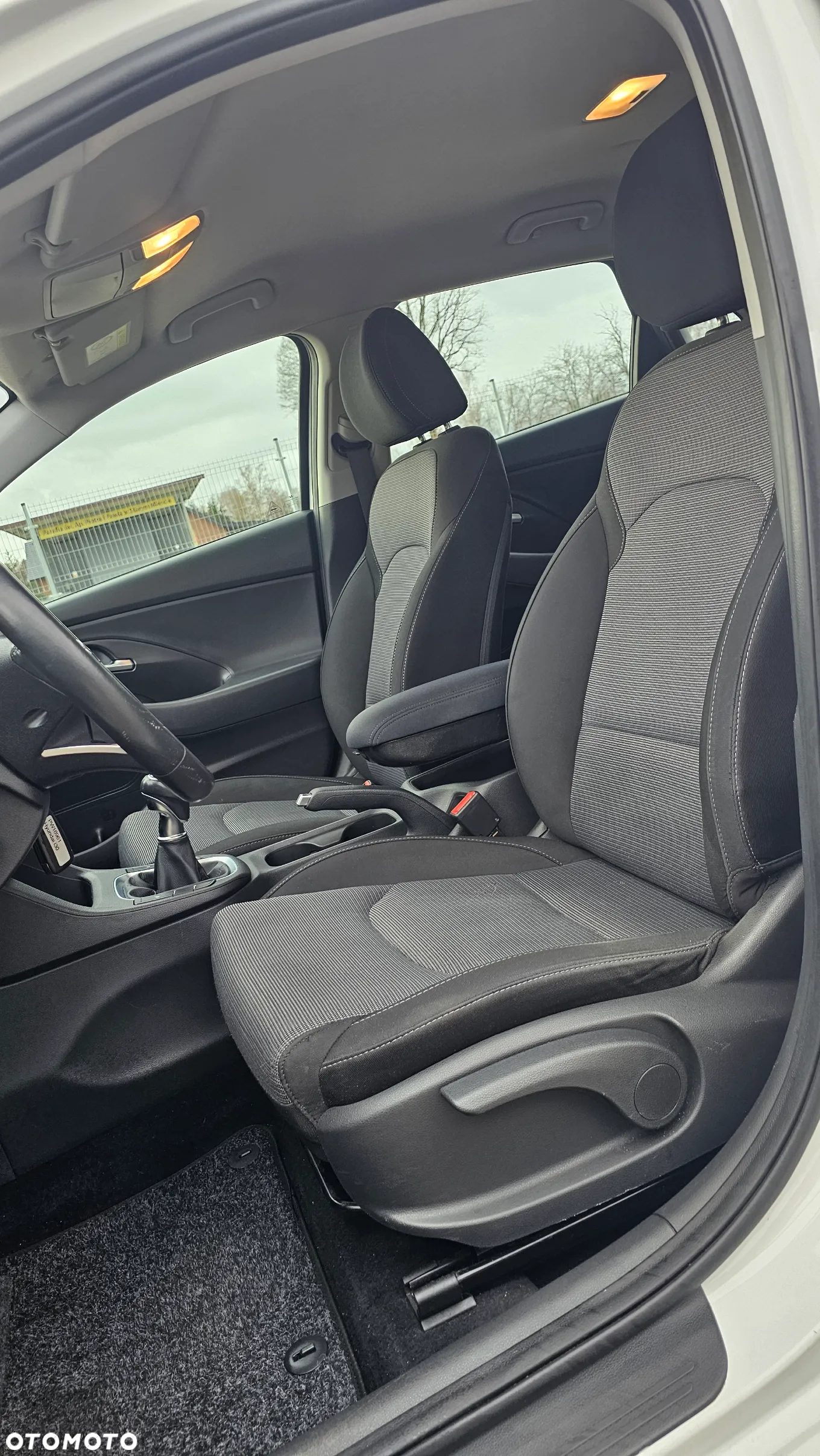 Hyundai i30 1.4 Trend - 24