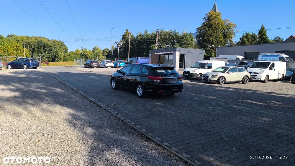 Hyundai i40 Kombi blue 1.6 Space - 18