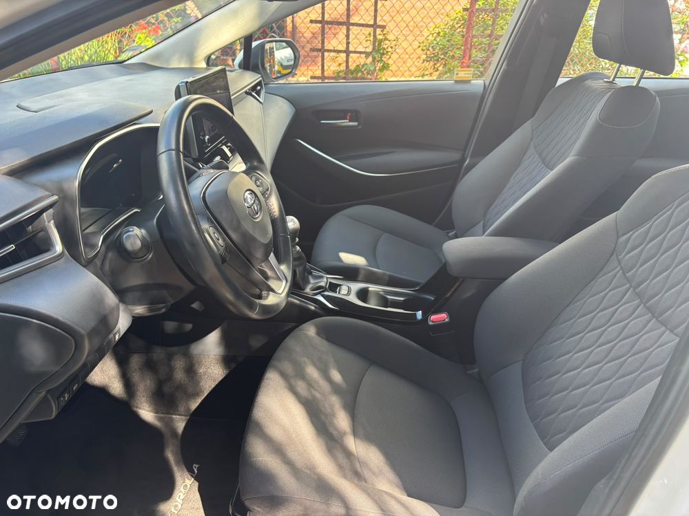 Toyota Corolla 1.5 Comfort - 12