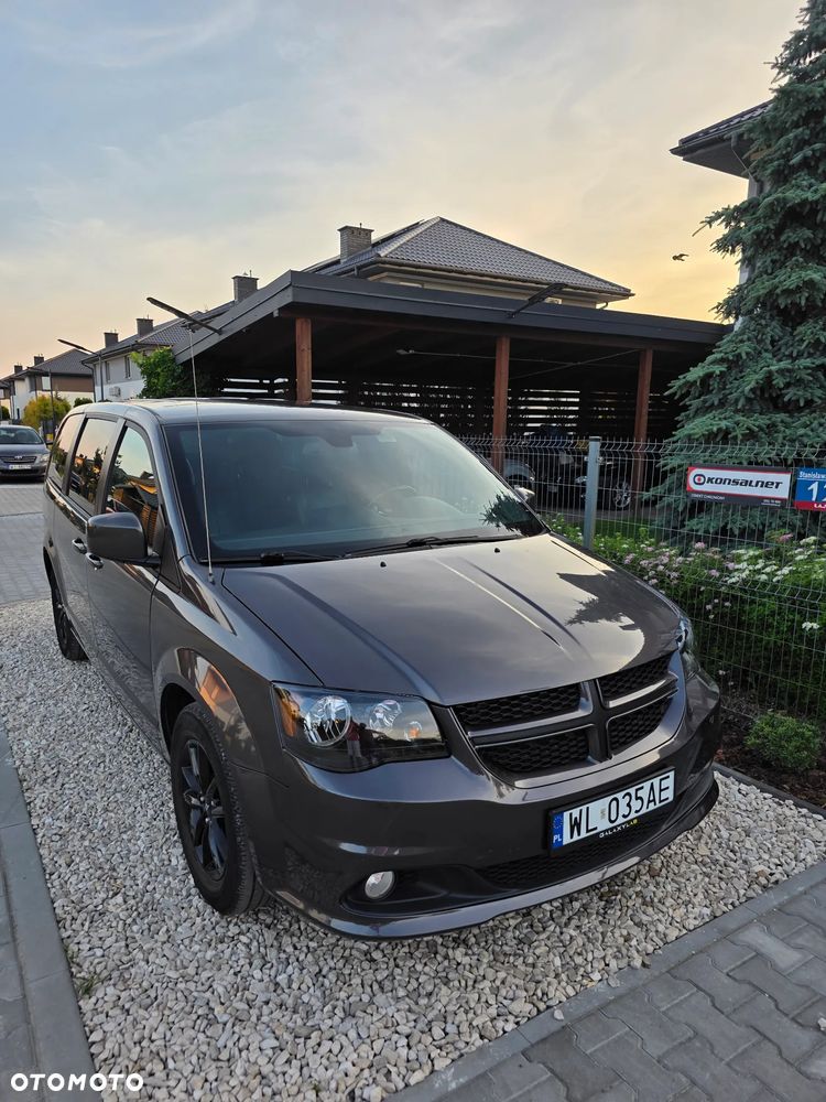 Dodge Grand Caravan 3.6 R/T - 1