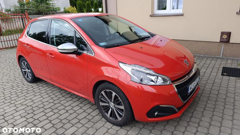 Peugeot 208 1.2 PureTech Allure - 1