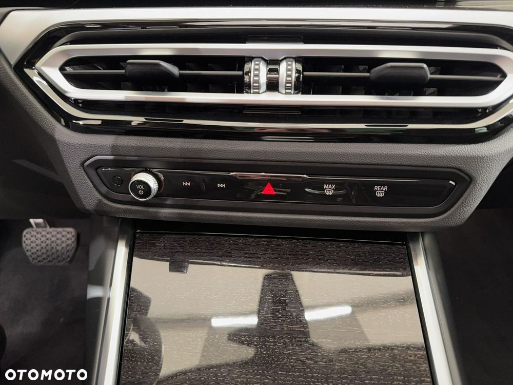 BMW Seria 3 - 35