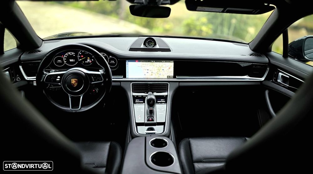 Porsche Panamera Sport Turismo - 14