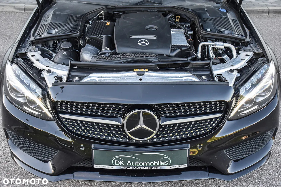 Mercedes-Benz Klasa C 300 Coupe 9G-TRONIC Night Edition - 36