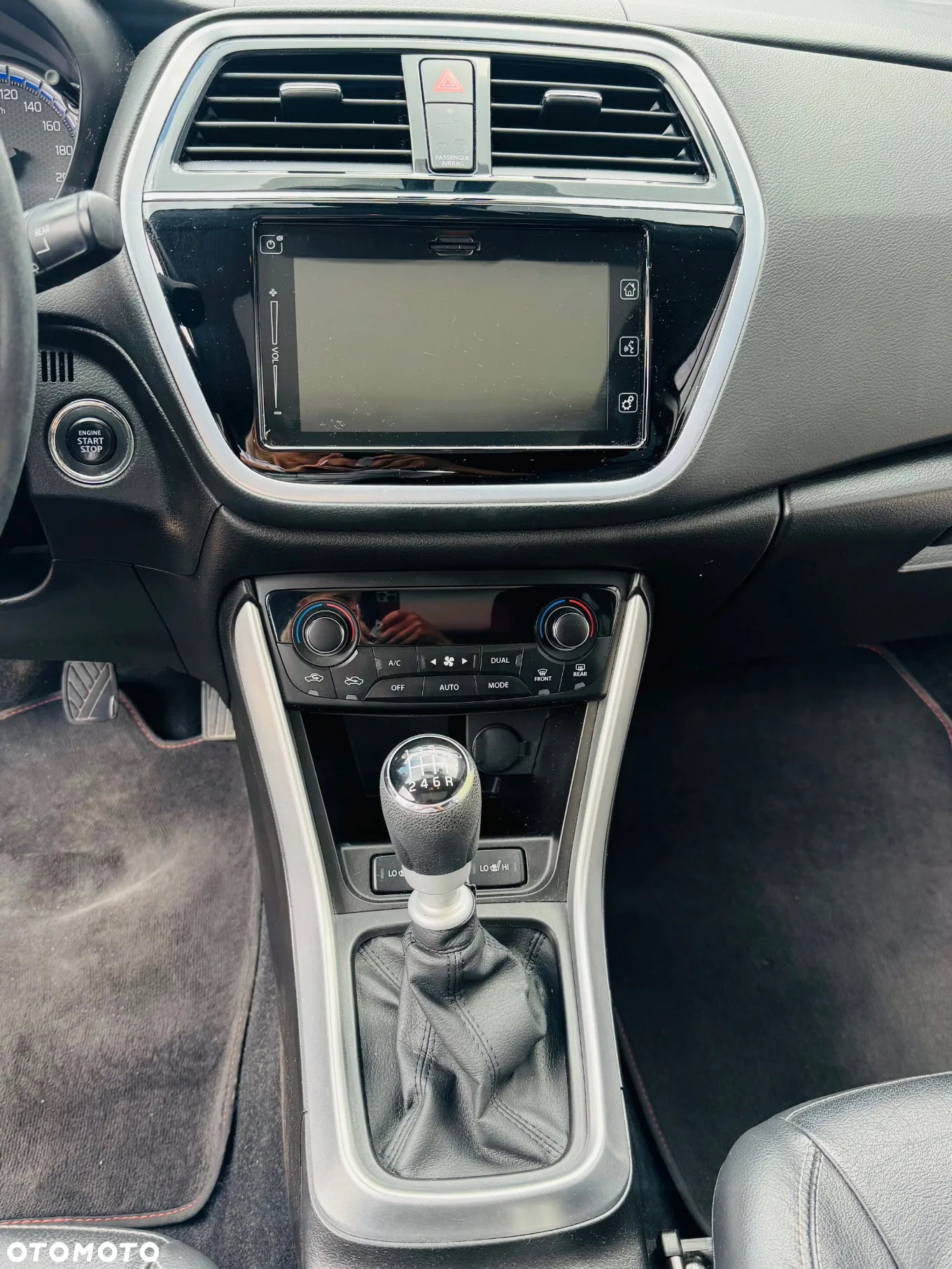 Suzuki SX4 S-Cross 1.4 T Premium - 14