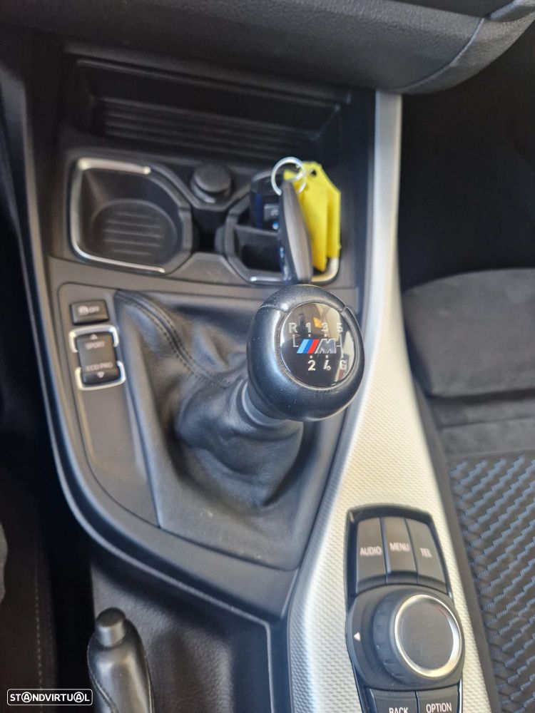 BMW 116 i Pack M - 12