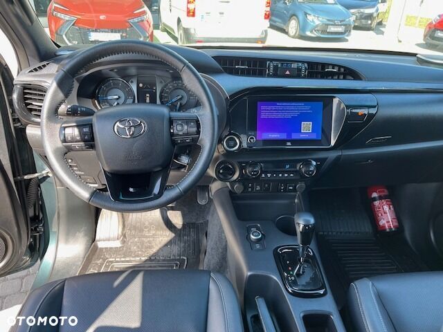 Toyota Hilux 2.8 D-4D mHEV Double Cab Invincible 4x4 - 13