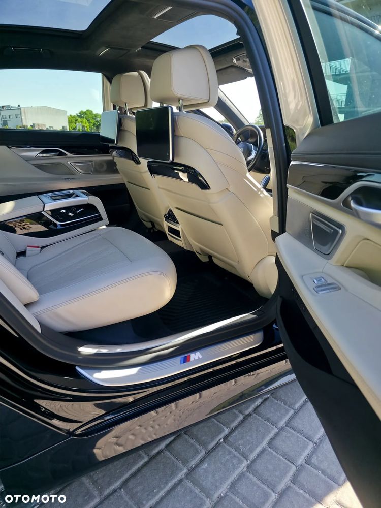 BMW Seria 7 750Ld xDrive - 21