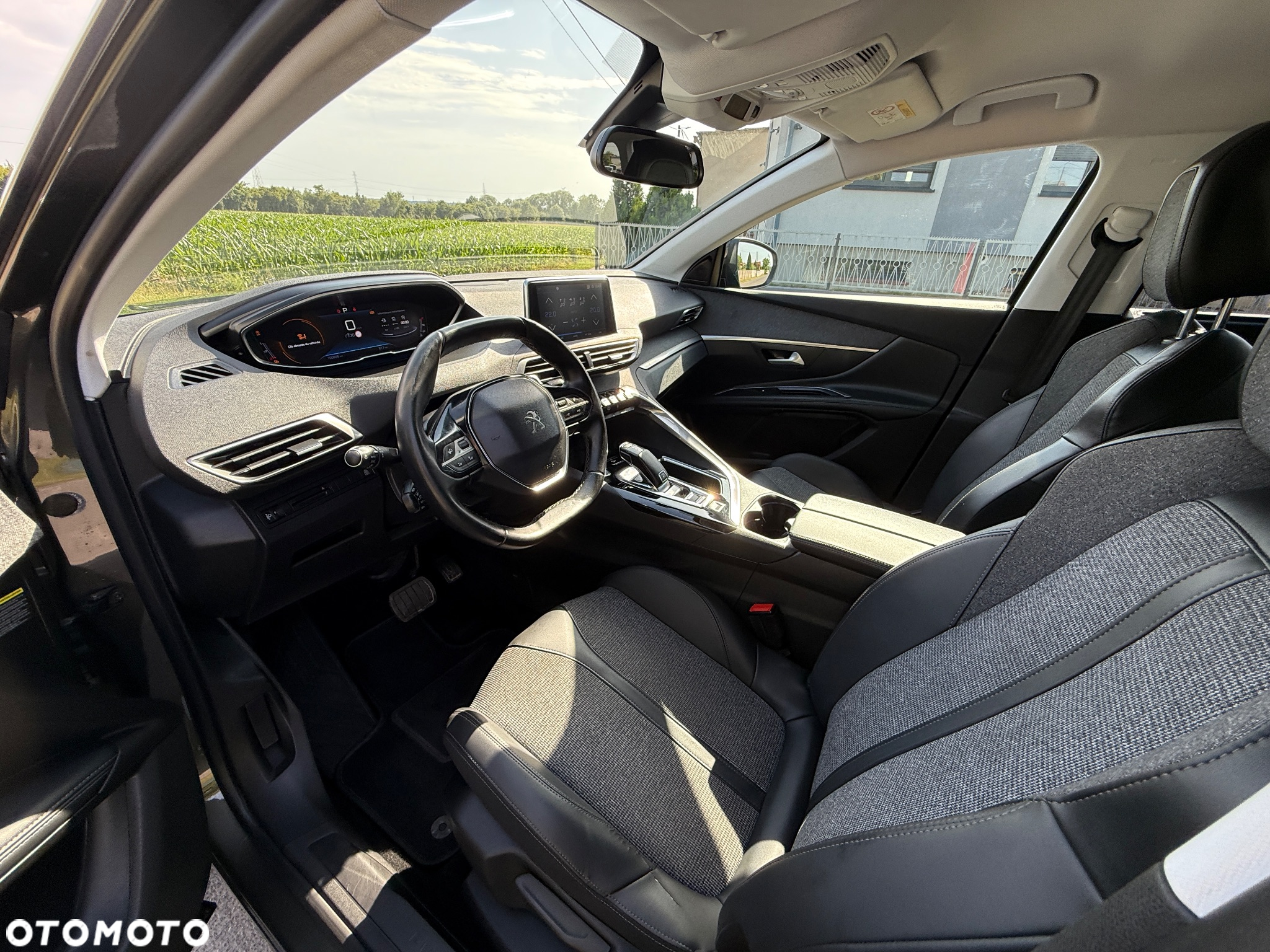 Peugeot 5008 1.2 PureTech Allure Pack S&S EAT8 - 28