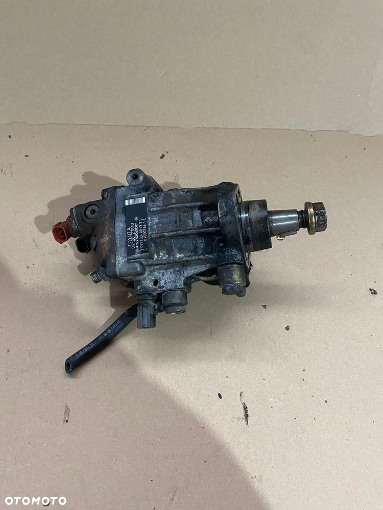 TOYOTA AVENSIS COROLLA E12 2.0D D4D POMPA WTRYSKOWA 22100-27010 RAV4 II - 1