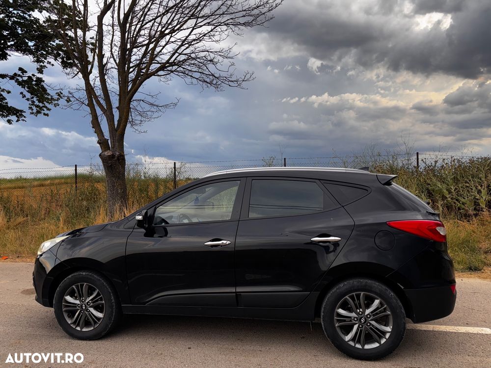 Hyundai ix35 2.0 CRDI High 4WD GLS Style + NAV - 4