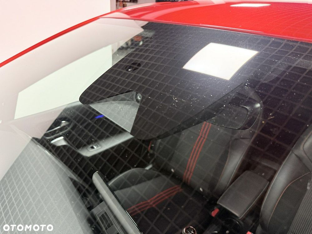 Renault Captur TCe Mild Hybrid 140 GPF TECHNO FAST TRACK - 11