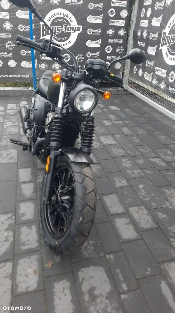 Hyosung GV - 8